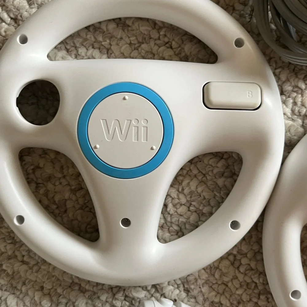 Nintendo Wii Console Set with White Accessories